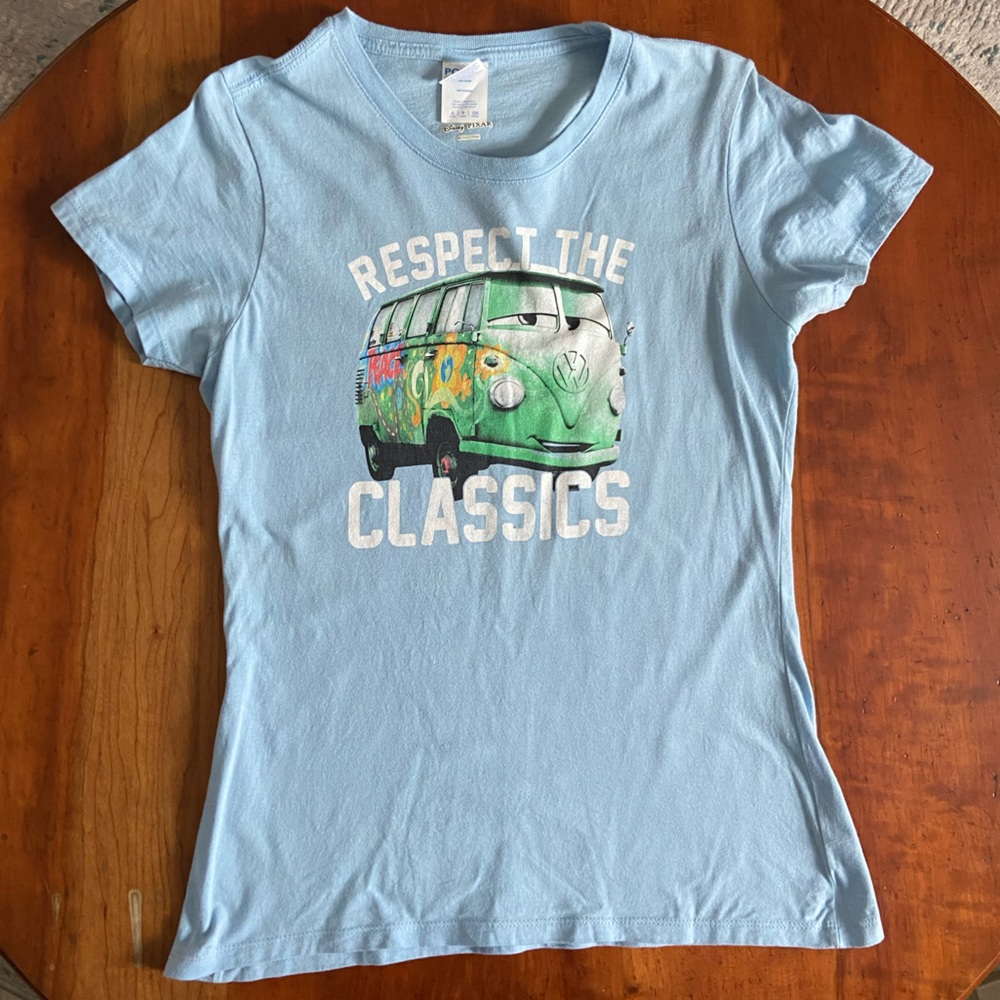Disney Pixar Women’s Fillmore Van T-shirt Small
